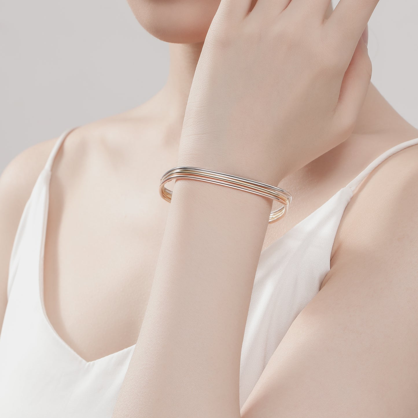 <tc>FK Bracciale a Forma Quadrato da Tre Colori</tc>