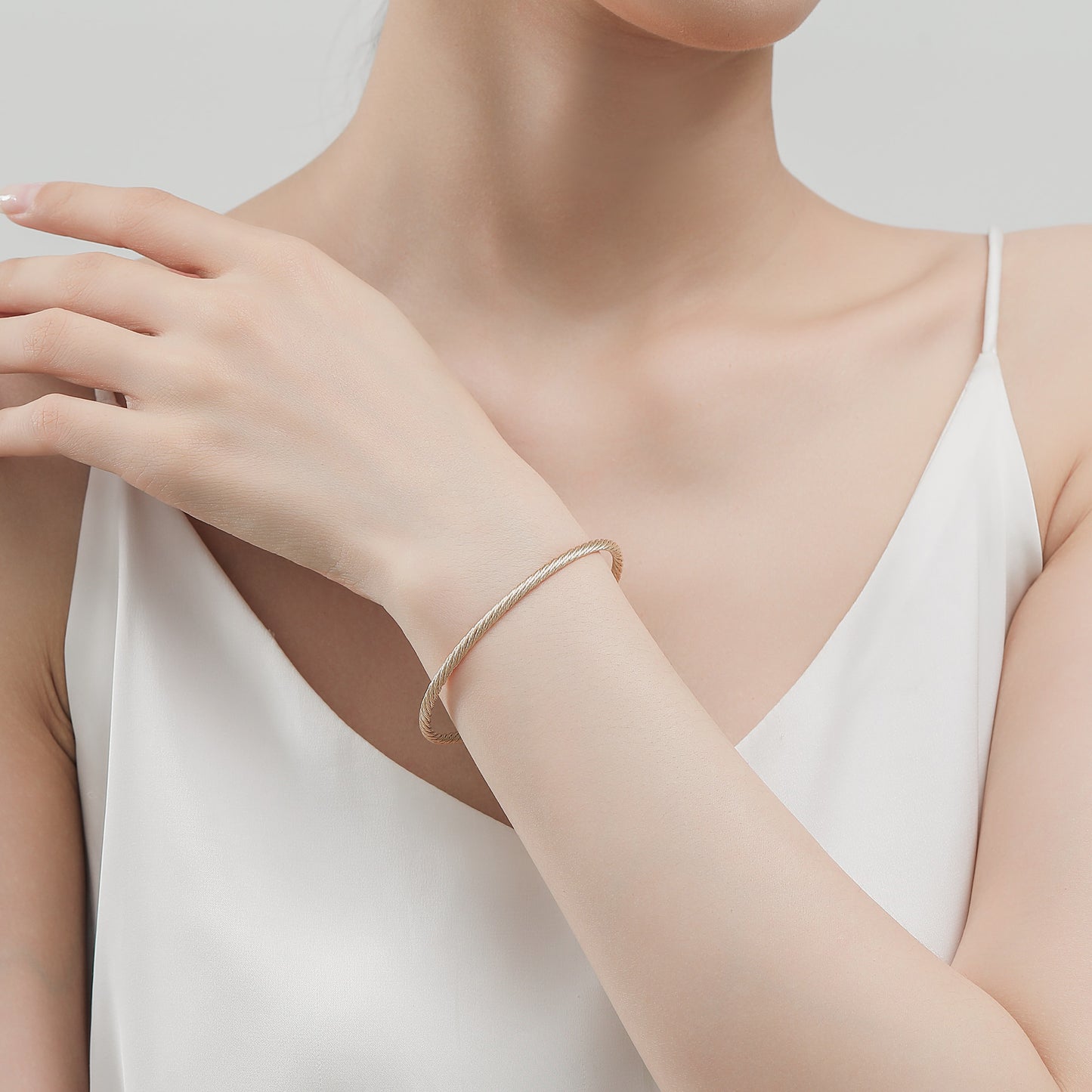 Cable Flex Matt Bangle