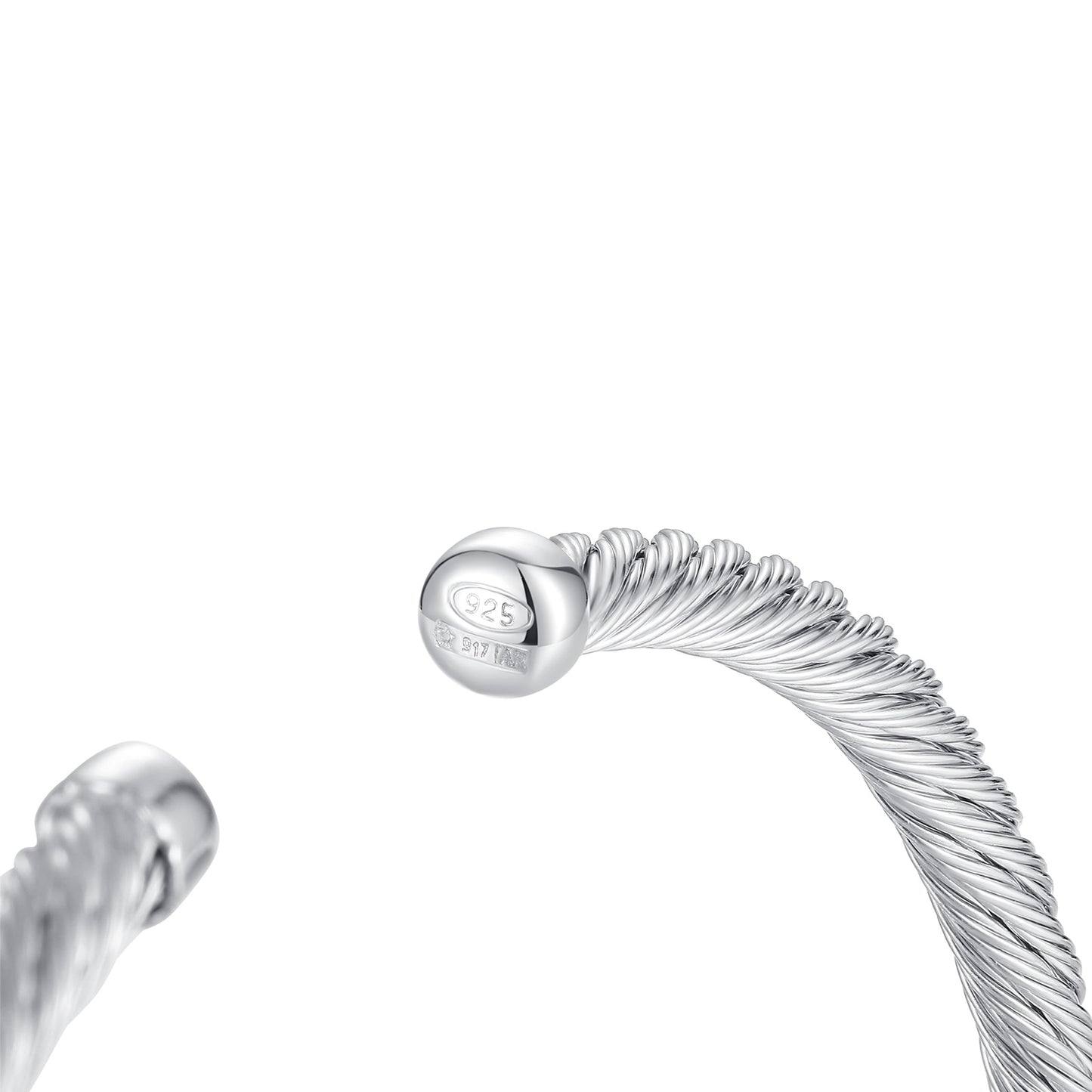 Cable Flex Matt Bangle