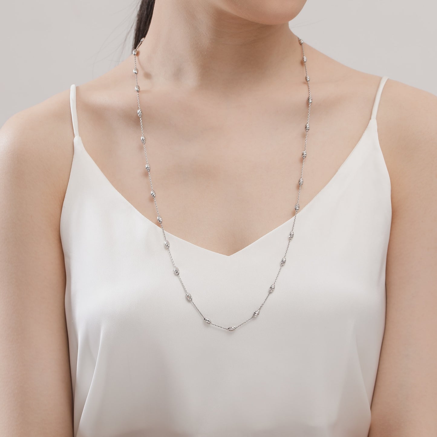 <tc>Collana da 80cm con Perle Scintillanti Diagonale</tc>