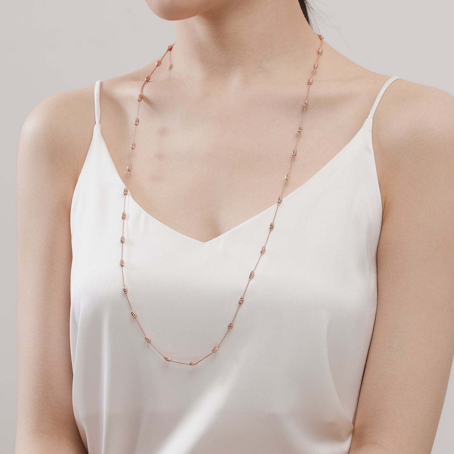 <tc>Collana da 80cm con Perle Scintillanti Diagonale</tc>