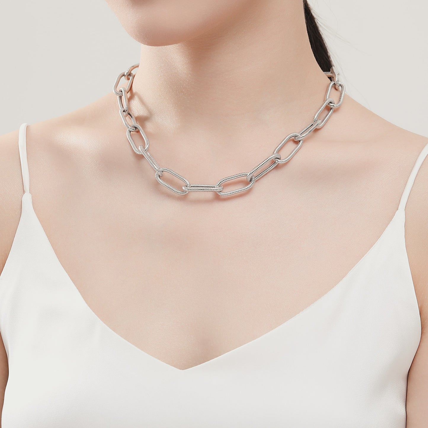 <tc>Collana a Catena Attorcigliata</tc>